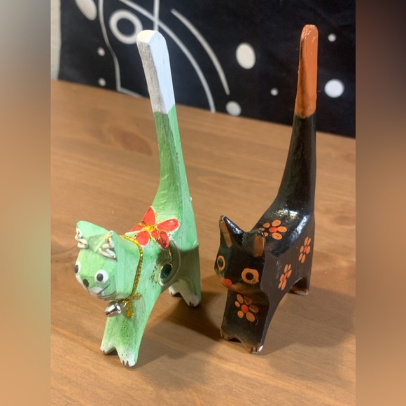 Handpainted Cat Ring Figurines Wood Long Tall Kitties Mexico Set Lot 2 NWT - Picture 9 of 16